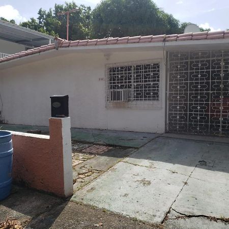 Figueroa Guest Rooms In Country Club San Juan Exterior photo